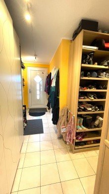 Diele Top Lage: gepflegtes Reihenendhaus in Mahlsdorf-S�d - Top Zustand!