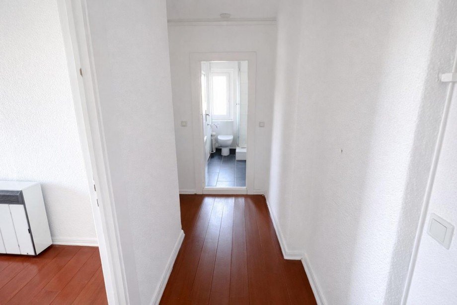 Flur DG Mehrfamilienhaus Berlin