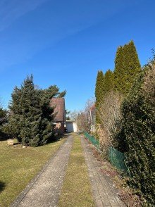 Geh-, Fahr- und Leitungsrecht Exklusives Einfamilienhaus in zentraler Lage - 5 Zimmer zum Wohlf�hlen
