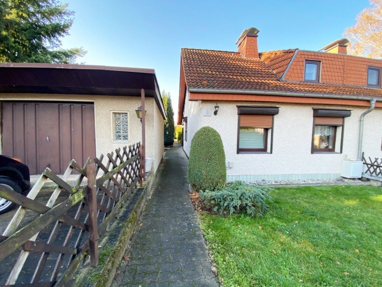 Ansicht Berlin Einfamilienhaus Neu: Haus im Verbund mit Traumgrundst�ck! Nur 5 Fahrminuten bis zum Wei�ensee