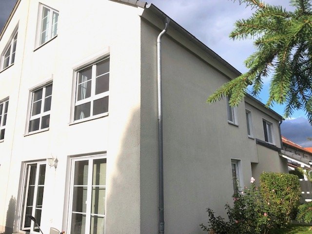 Hausansicht Berlin Reihenendhaus gepflegtes Reihenendhaus in gefragter Lage von Franz�sisch Buchholz