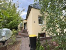 Hauseingang Einfamilienhaus mit Wintergarten & Tiefgarage in Alt-Hohensch�nhausen