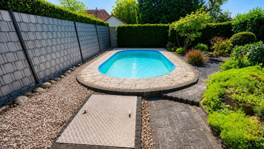Pool ohne �berdachung Einfamilienhaus Berlin