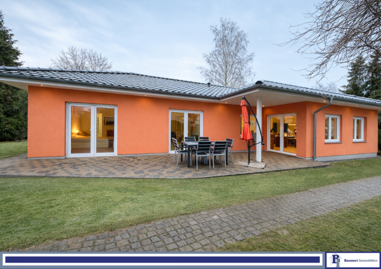 Hausansicht Berlin Einfamilienhaus Neuwertiger Bungalow! 4,5 Zimmer! 4 min fu�l�ufig zur S-Bahn! Energieeffizienzklasse A!