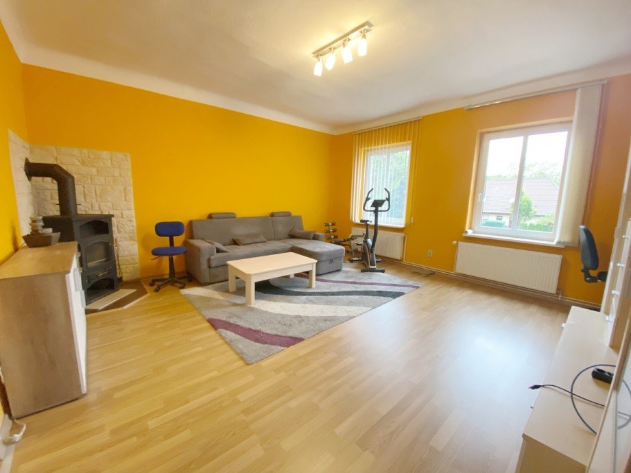 Wohnung 2.Etage rechts Wohnzimmer Mehrfamilienhaus Berlin