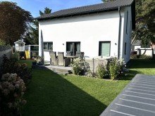 Gartenansicht mit Terrasse Exklusives Einfamilienhaus in gr�ner & ruhiger Umgebung von Mahlsdorf S�d