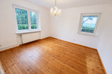 Zimmer1 EG Kaulsdorf-S�d: Gepflegtes Mehrfamilienhaus mit 3 Wohneinheiten