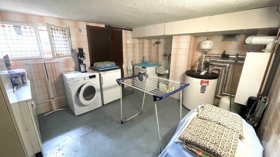 Waschk�che Heizung UG Einfamilienhaus Berlin
