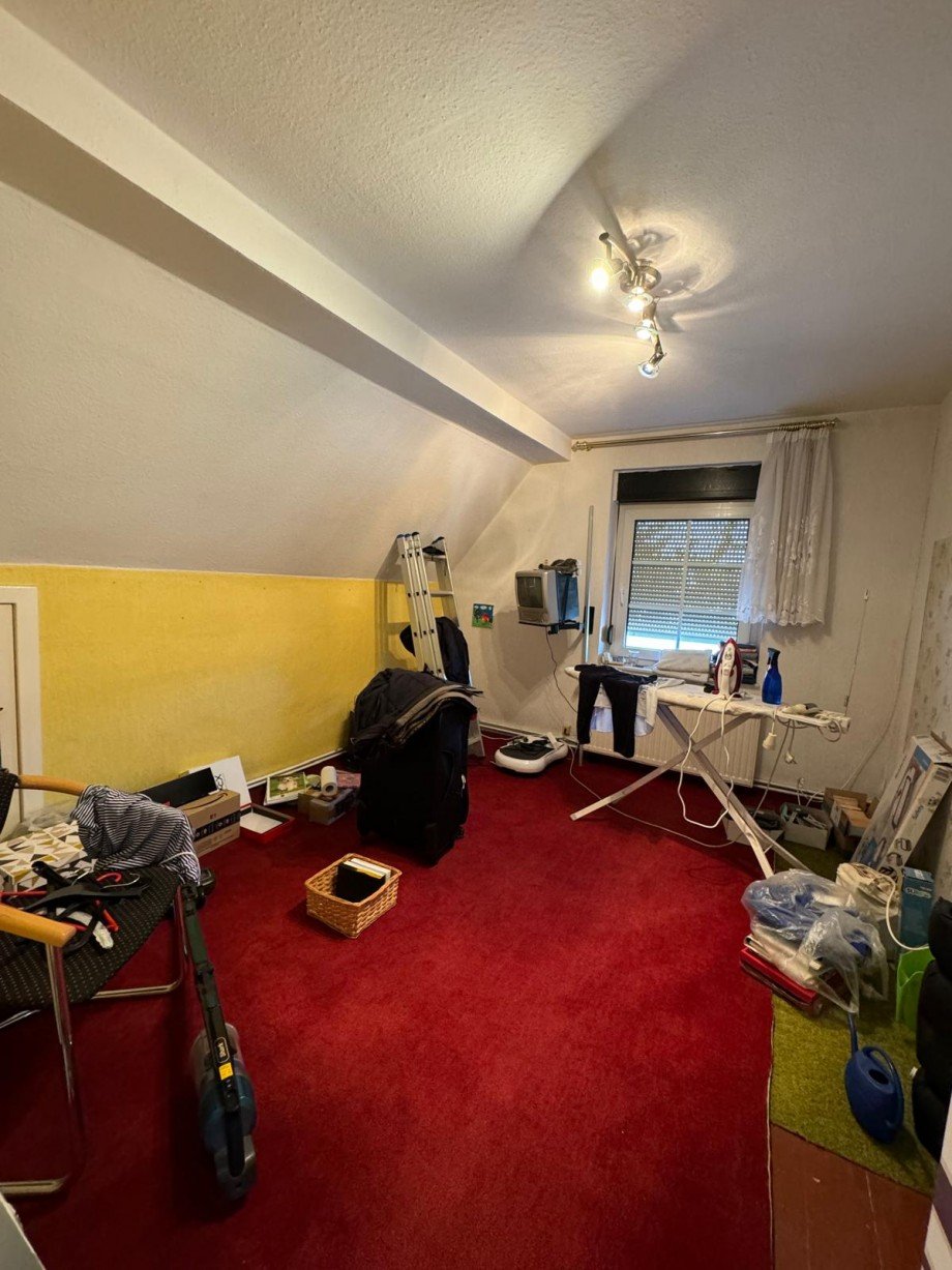 Zimmer 1 DG Einfamilienhaus Berlin