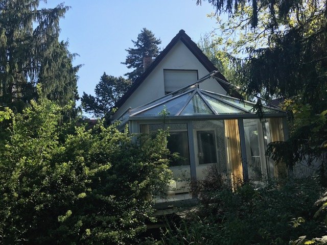 Blick von hinten Einfamilienhaus Berlin