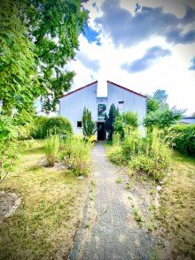 Ansicht Individuelles Architektenhaus mit Pool und 7 Zimmern