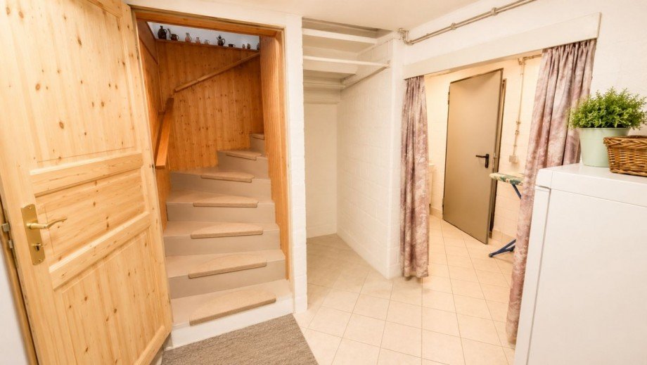 Flur UG Einfamilienhaus Berlin