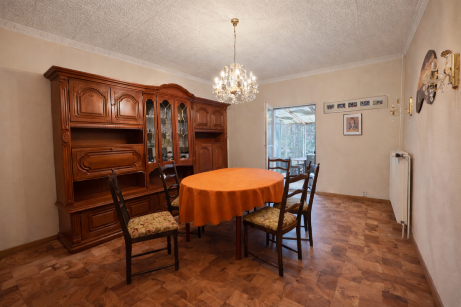 Wohnzimmer Erdgeschoss mit Zugang zum Wintergarten Einfamilienhaus Hoppegarten