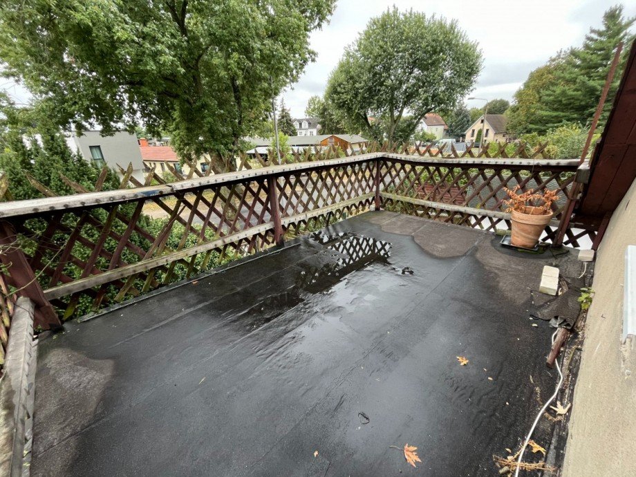 Balkon an Zimmer2 Einfamilienhaus Berlin
