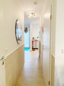 rechts HWR, links Stauraum unter der Treppe Neuwertiges Reihenhaus in fu�l�ufiger Entfernung zum U- Bahnhof Kienberg