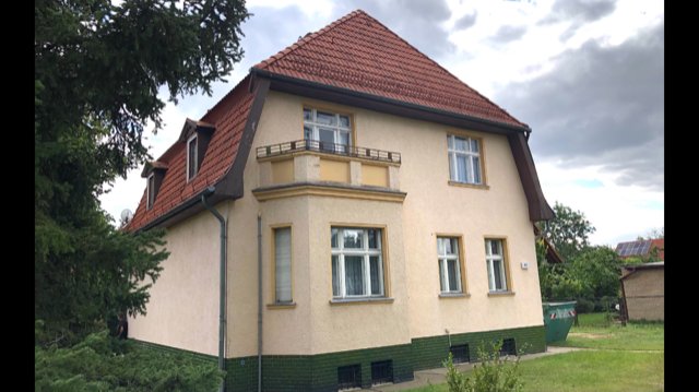 Hausansicht Berlin Einfamilienhaus Toplage nahe S-Bahnhof Biesdorf charmantes Einfamilienhaus mit Keller