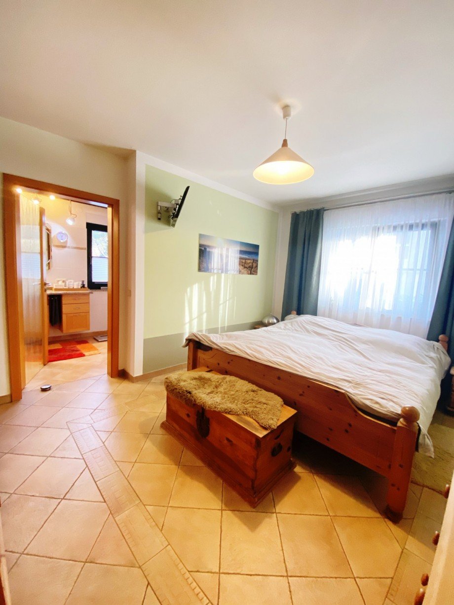 Schlafzimmer mit Masterbad im EG Einfamilienhaus Petershagen/Eggersdorf