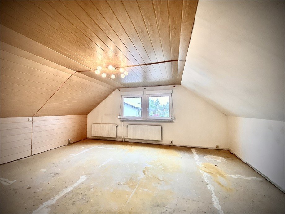 teilbarer Raum DG Einfamilienhaus Berlin