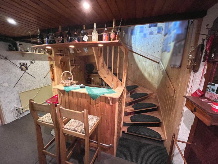 Hausbar KG Dachgeschosswohnung Berlin