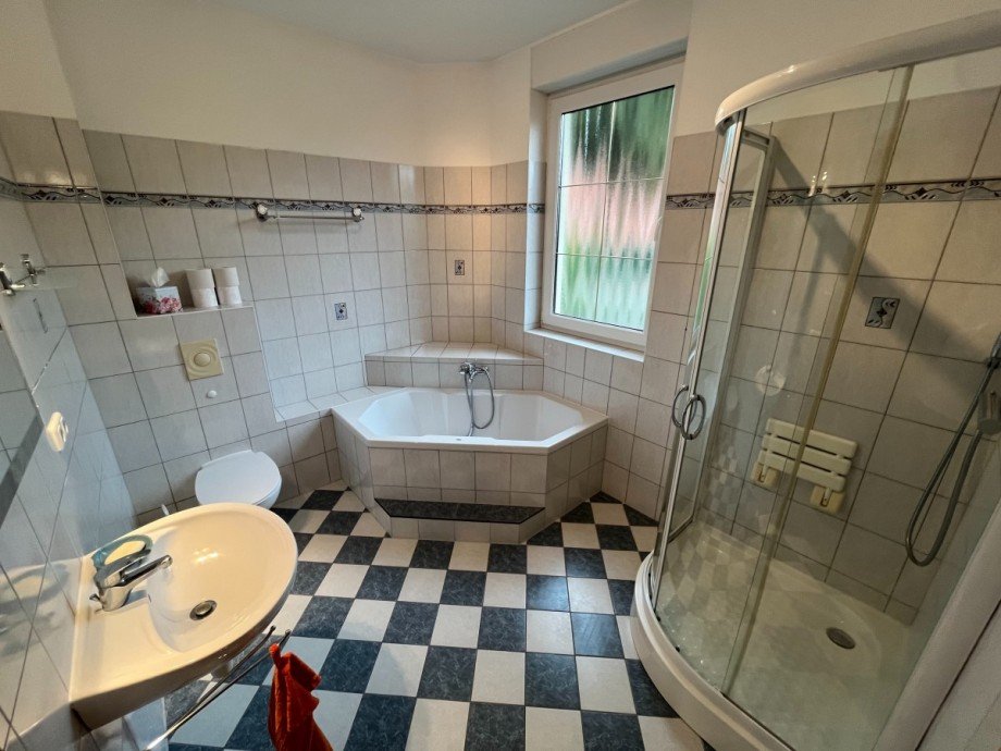 Badezimmer EG Einfamilienhaus Berlin