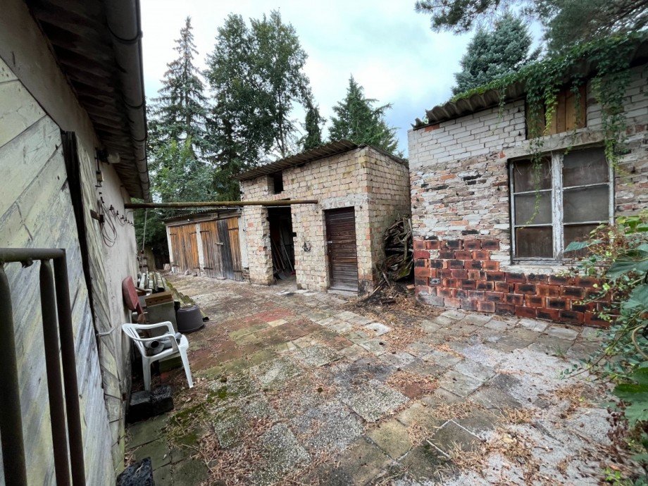 Grundst�ck hinter dem Haus Einfamilienhaus Berlin