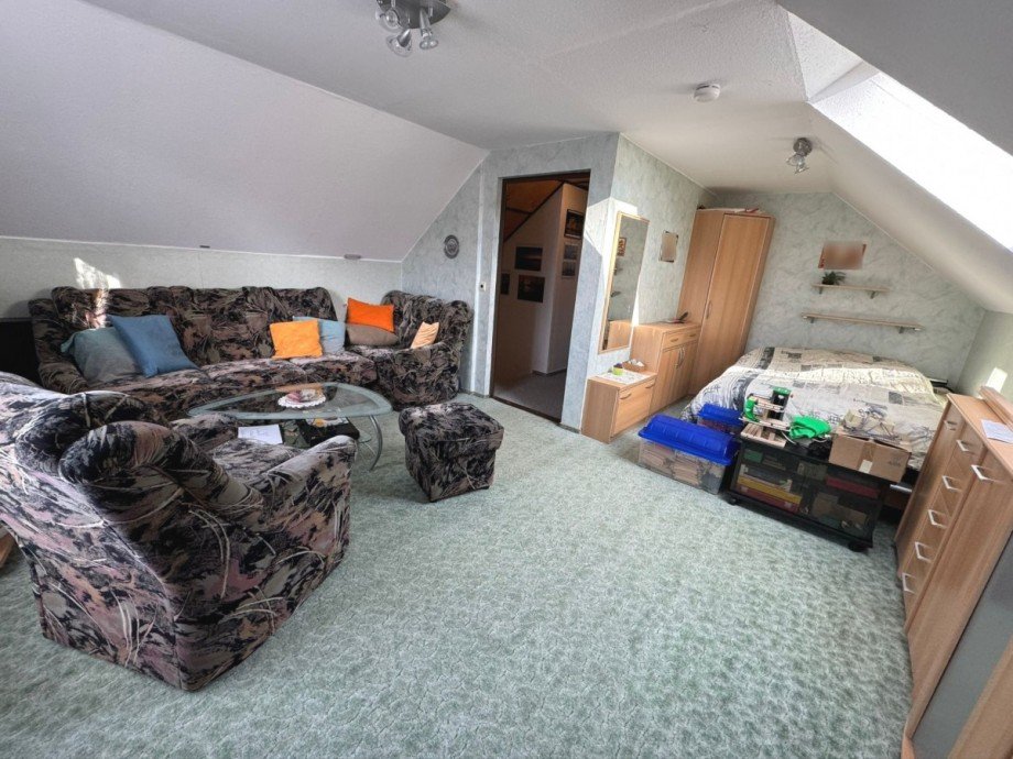 Zimmer 1 DG Einfamilienhaus Hennigsdorf