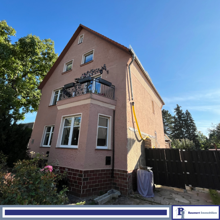 Hausansicht Berlin Zweifamilienhaus Zweifamilienhaus mit Balkon & Terrasse auf vorderem Grundst�ck in Biesdorf