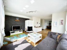 Wohnzimmer Neuwertige Stadtvilla mit Erdw�rmeheizung