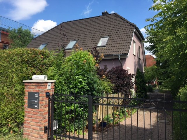 Blick von der Strasse Einfamilienhaus Berlin