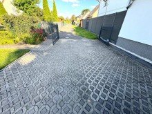Einfahrt modernes Einfamilienhaus in bester Lage von Mahlsdorf-S�d