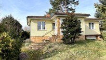 Hausansicht Haus mit Keller im Bungalowstil in Kaulsdorf Nahe S-Bahnhof f�r Handwerker